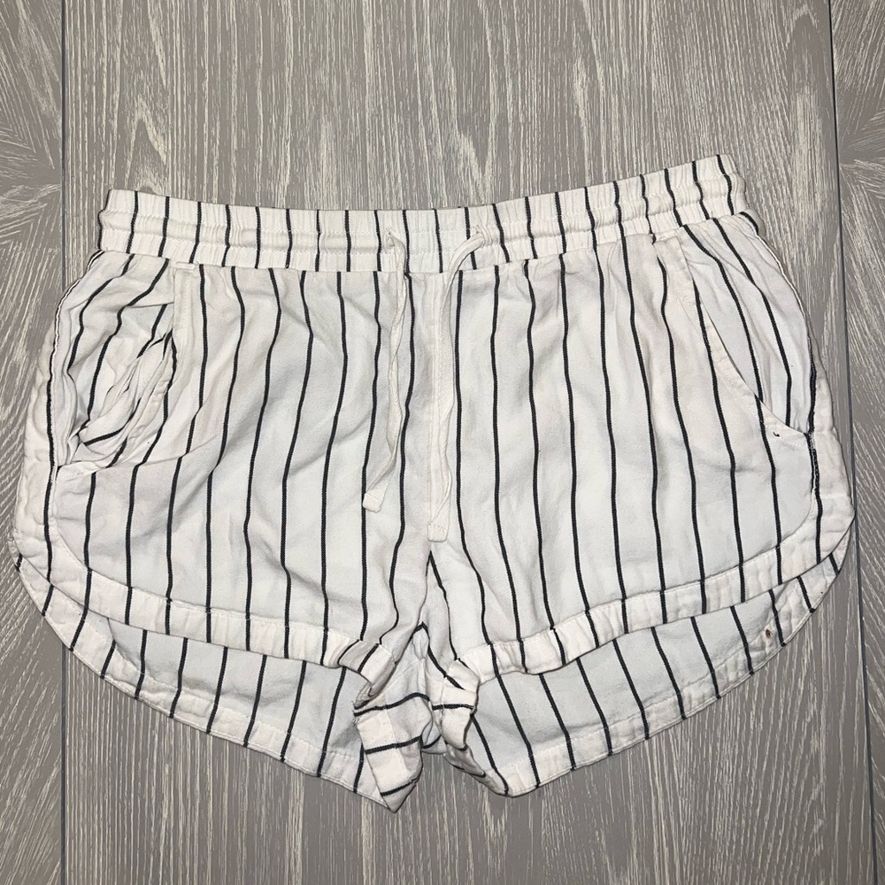 Billabong Women's Striped White Shorts